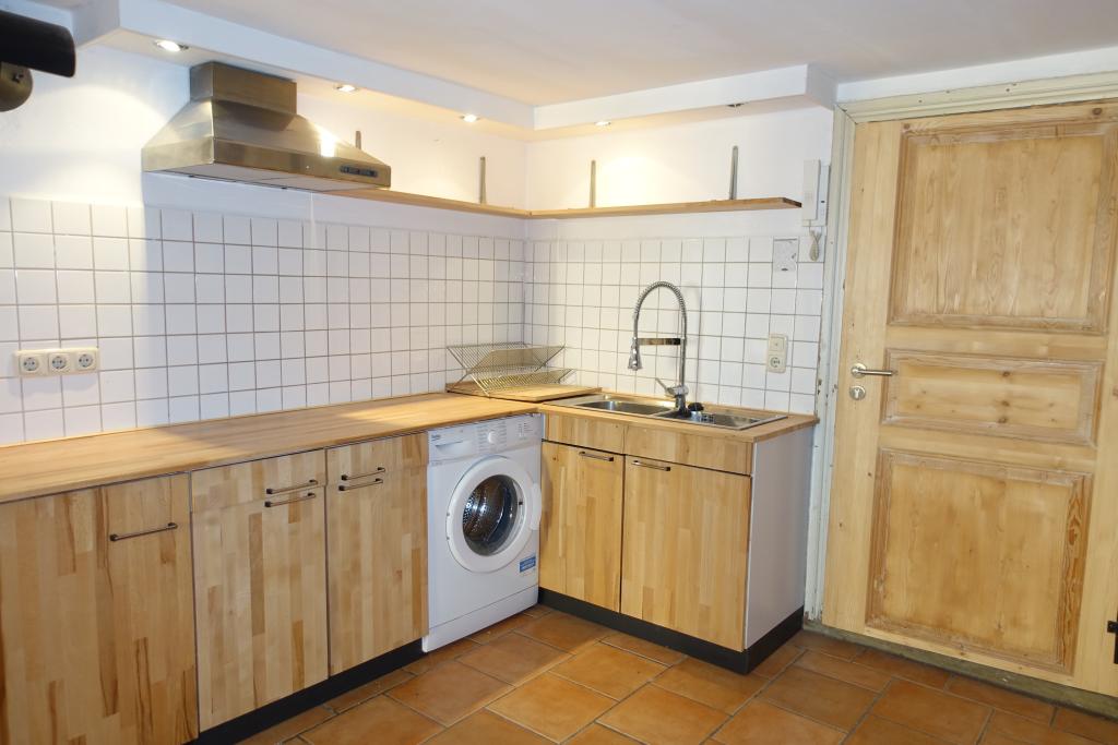 Charmante, liebevoll renovierte 3-Zi.-Wohnung im 1. OGs – teilmöbliert & sofort zum Wohlfühlen - Foto 1
