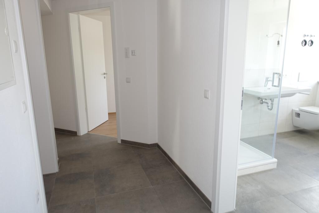 WE 4: Luxuriöse 3-Zi.-NEUBAU-Wohnung mit Balkon, Glasfaser u. innovativem Energiekonzept - Foto 5