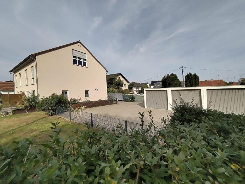 Doppelhaushälfte in Eitensheim - schöne, helle und großzügige DHH mit Garten - zum 01.01.2027 frei! - Foto 3