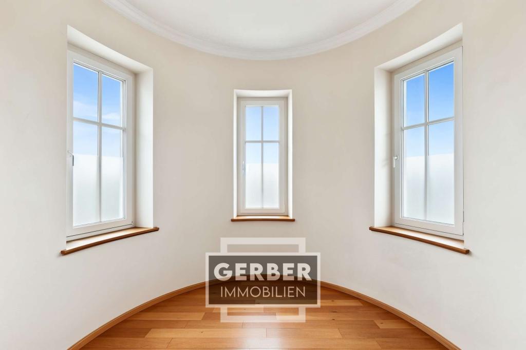 Eg Turmrundung im Esszimmer - (KI generiert)