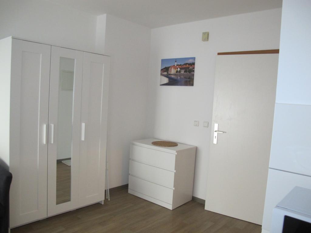 Helles, modern möbliertes Appartement in zentrumsnaher Lage Augsburgs - Foto 1