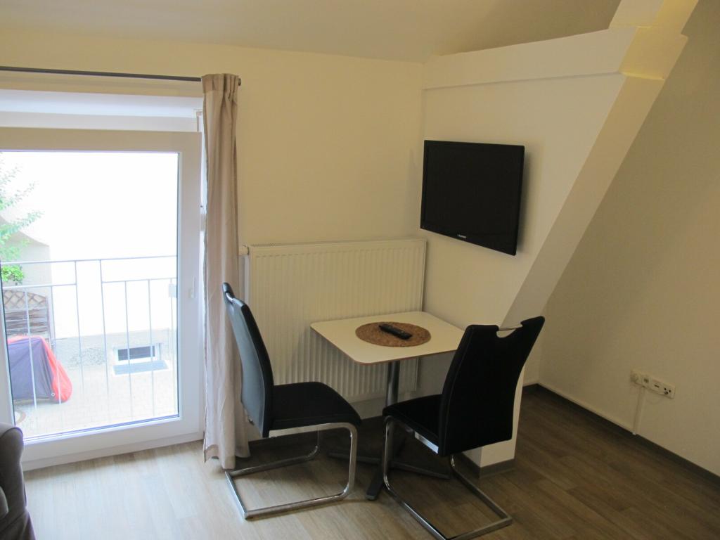 Helles, modern möbliertes Appartement in zentrumsnaher Lage Augsburgs - Foto 2