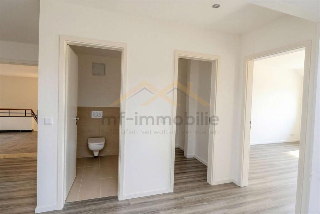 Über den Dächern von Mariental: 125 m² Freiraum mit Loggia im 2. Obergeschoss 4-Zimmer - Foto 5