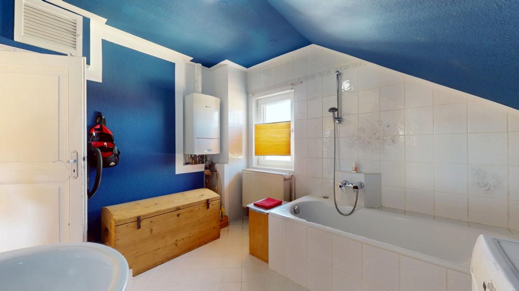 Badezimmer Ansicht II