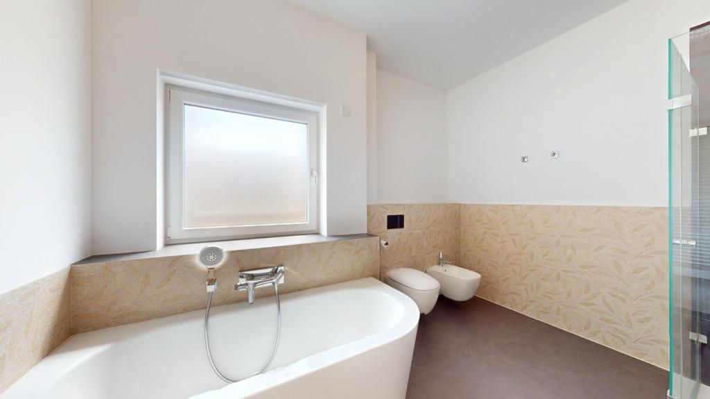 Badezimmer Ansicht I