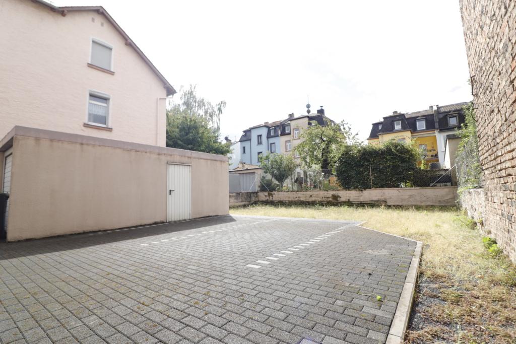Garten/Parkplätze Ansicht II 