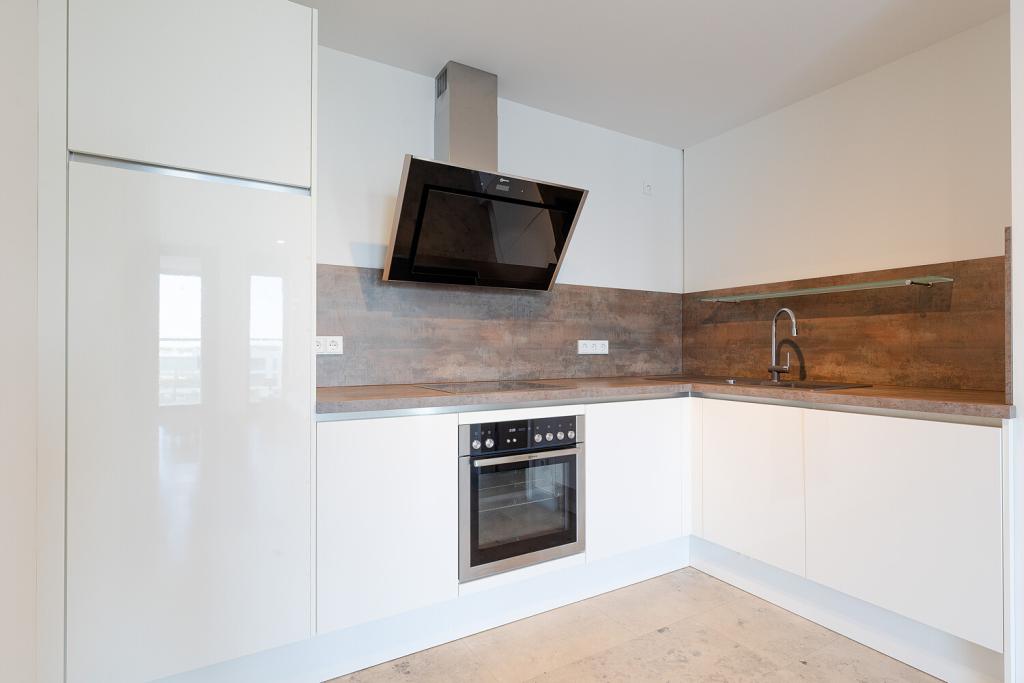 Henninger Turm - Zwei-Zimmer-Residence mit Skylineblick - Photo 5