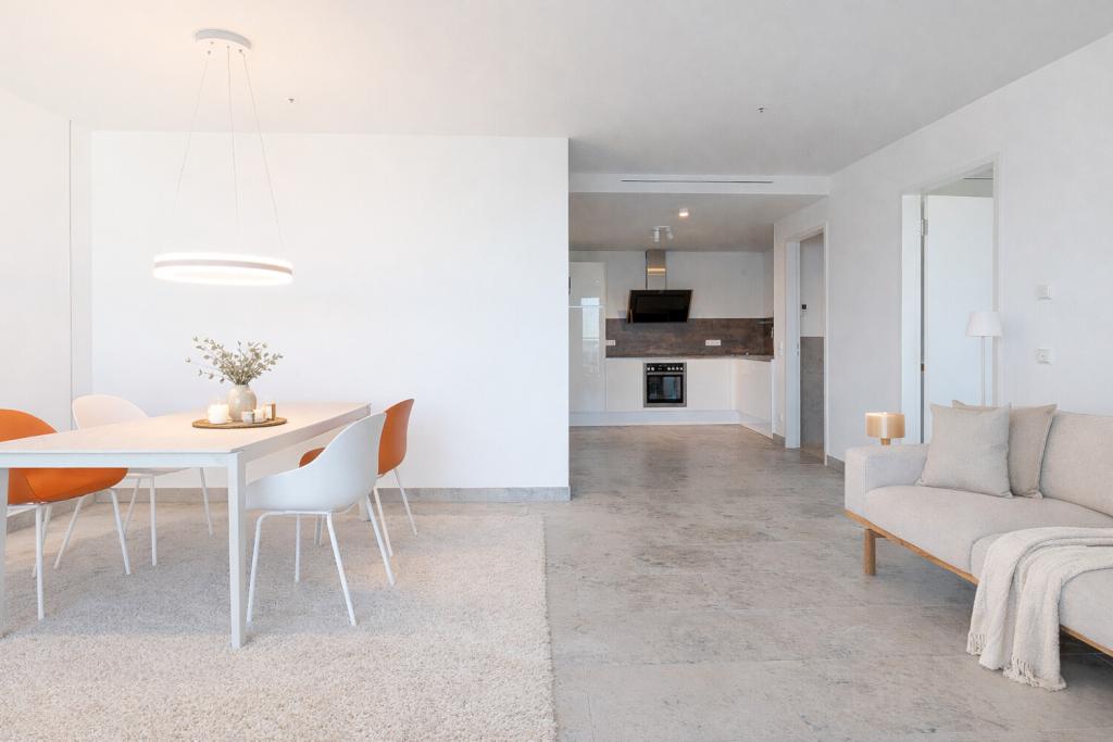 Henninger Turm - Zwei-Zimmer-Residence mit Skylineblick - Photo 1