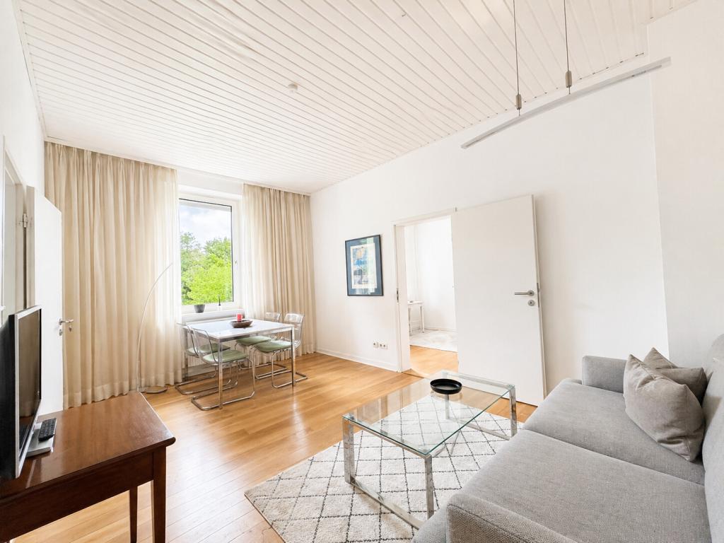Attraktive Zwei-Zimmer-Wohnung mit Terrasse und Garten zur Mitnutzung - Photo 3