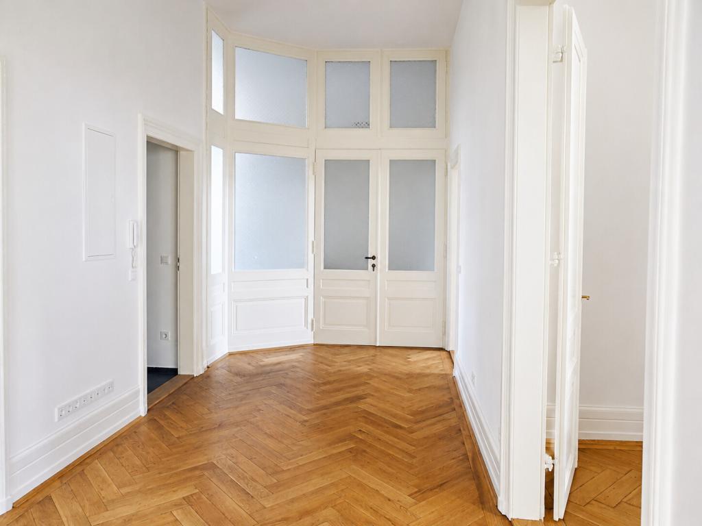 Drei-Zimmer-Stilaltbauwohnung in Bestlage - Photo 4