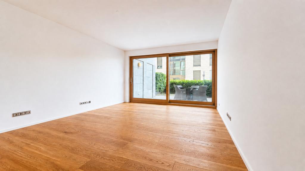 Hochwertig ausgestattete Maisonette mit Loggia und Garten - Photo 2