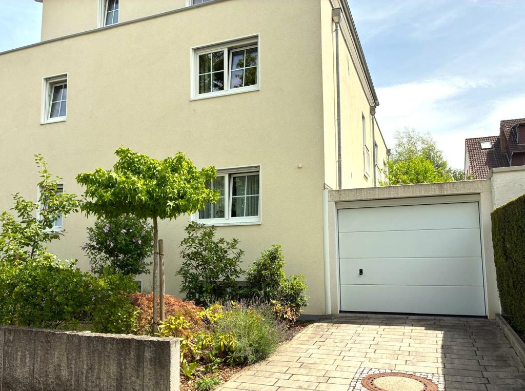 Exklusive Wohnetage mit Südloggia – Licht, Stil und Lebensqualität - Photo 1