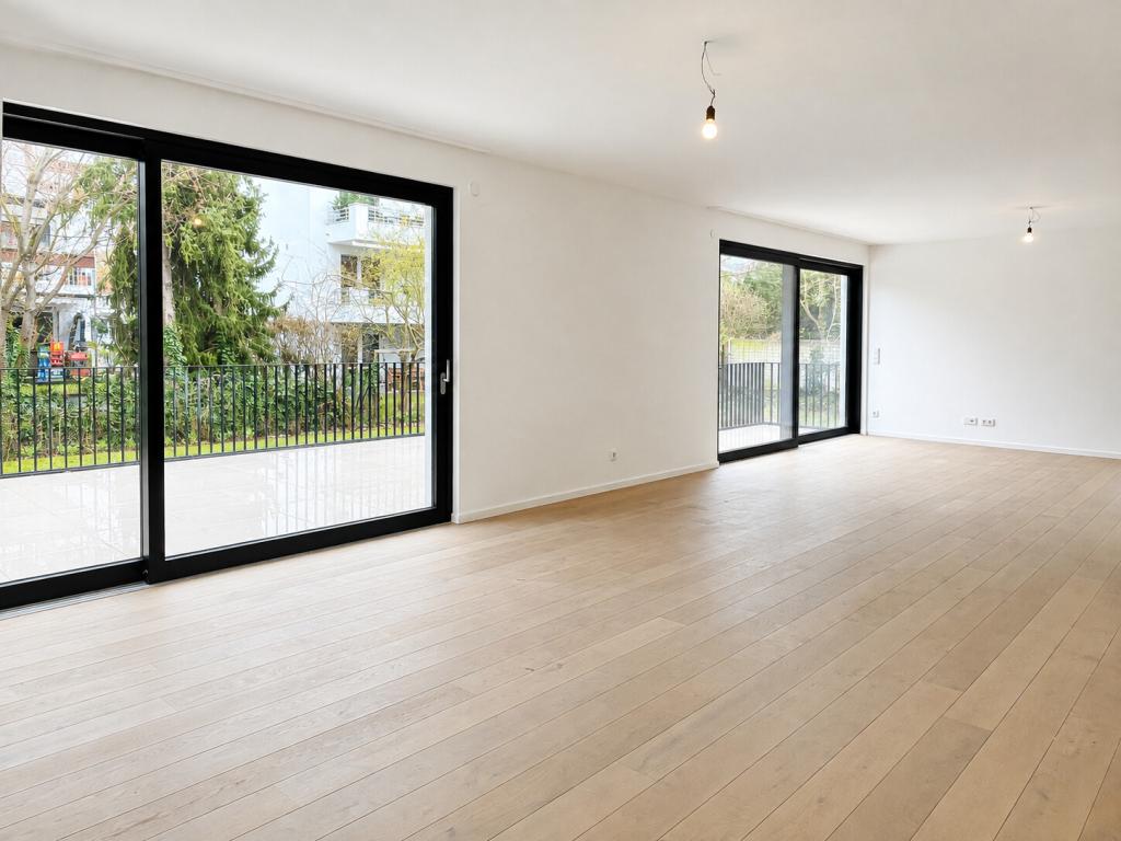 Moderne, hochwertige Vier-Zimmer-Wohnung mit alleiniger Gartennutzung - Photo 1
