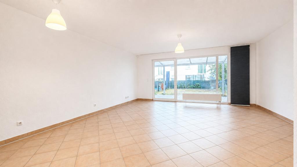 Gepflegtes Reihenmittelhaus mit Terrasse und Garten in ruhiger Lage - Foto 1