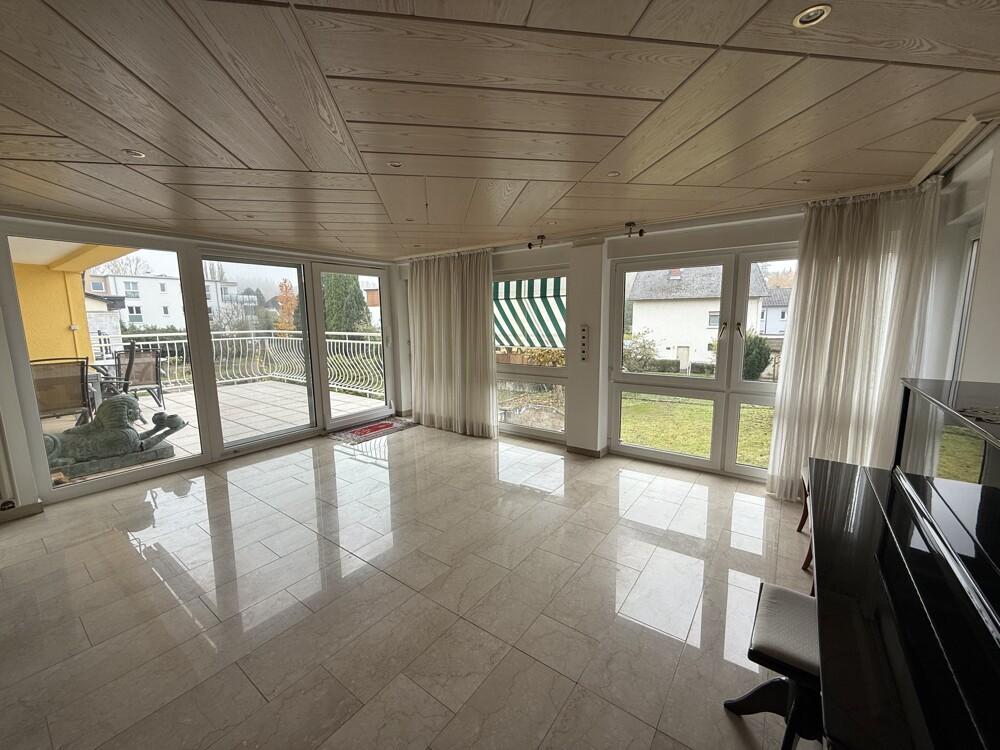 Sofort bezugsfrei! - Riesen Terrasse und wunderschöne Erdgeschosswohnung - Photo 1