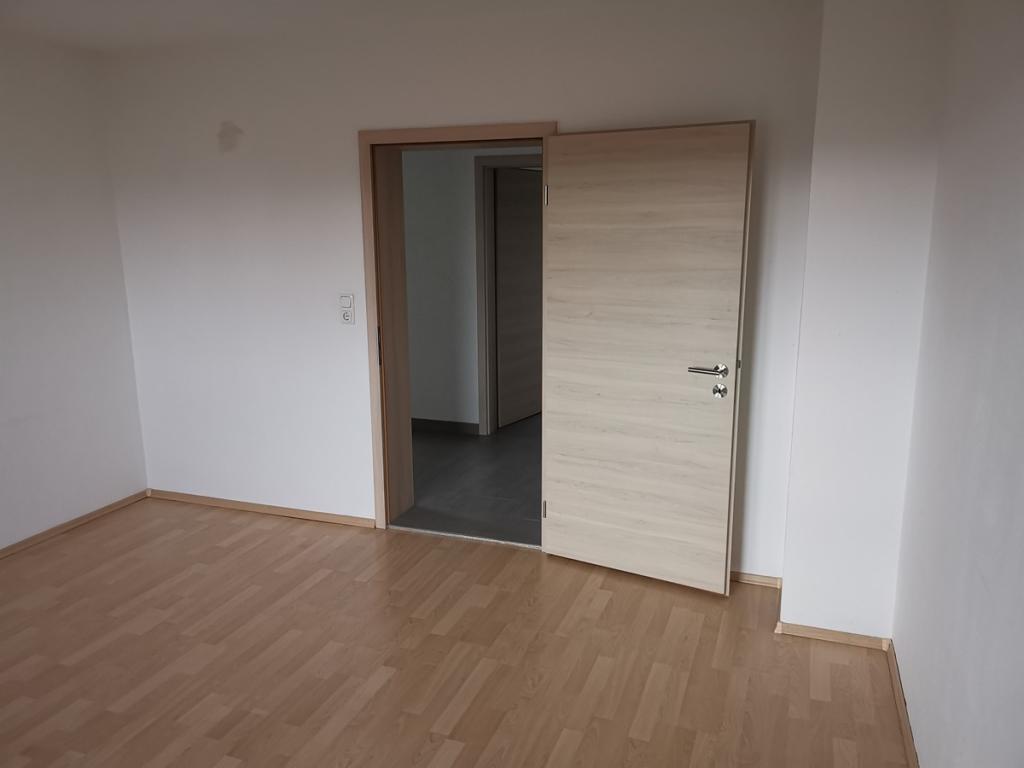 Grosse Wohnung mit Balkon in Ortenburg/Dorfbach - Photo 3