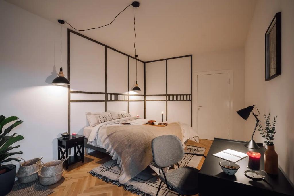 Schlafzimmer () Bedroom .1.5.