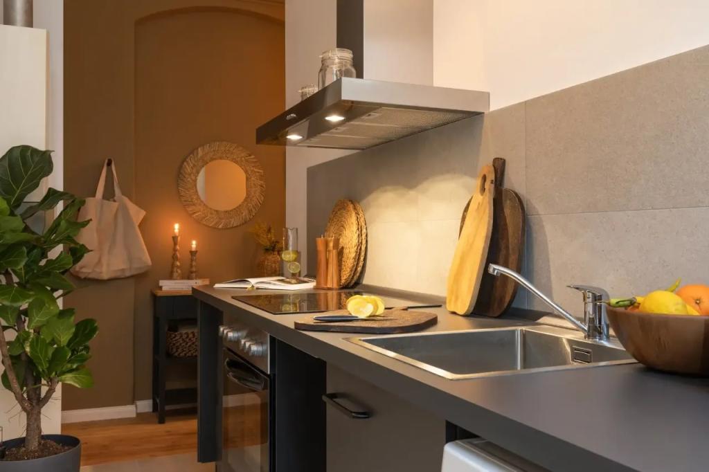 Küche () Kitchen .1.2.