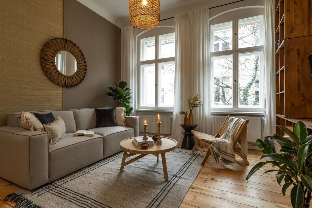 Wohnzimmer () Livingroom .1.3.