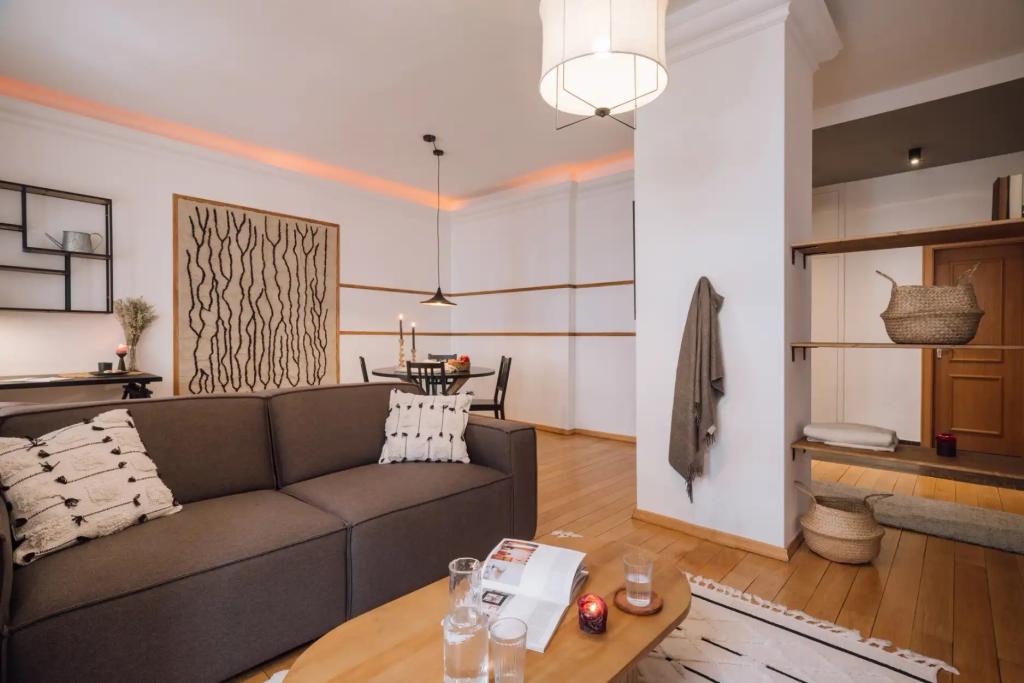 3 Zimmer möblierte und neurenovierte Mietwohnung mit Balkon in Berlin-Wilmersdorf! - Foto 4