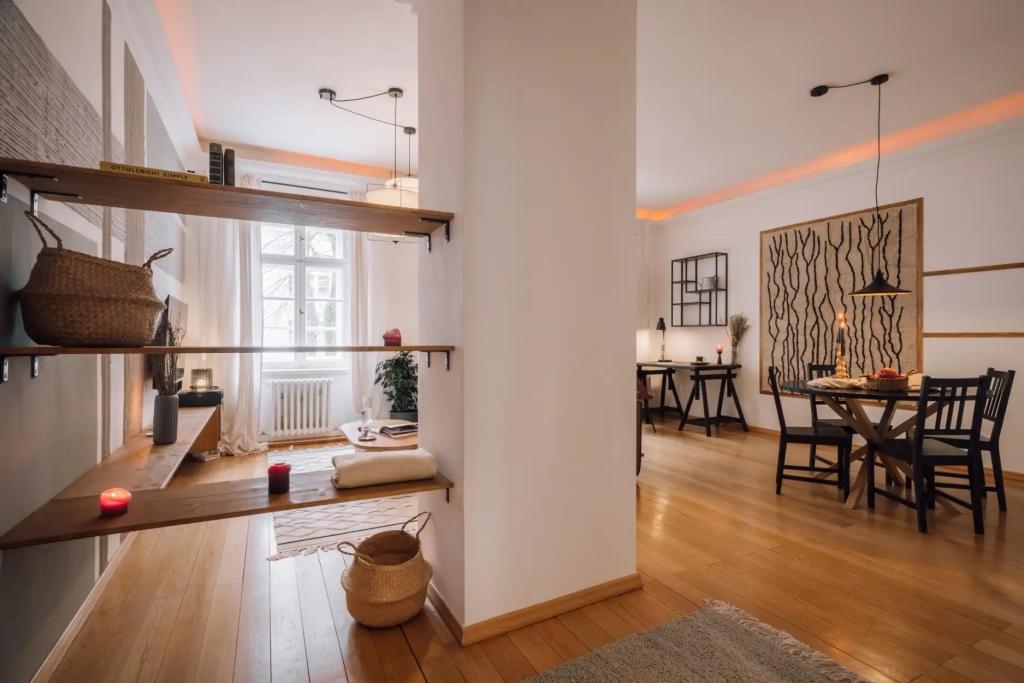 3 Zimmer möblierte und neurenovierte Mietwohnung mit Balkon in Berlin-Wilmersdorf! - Foto 2