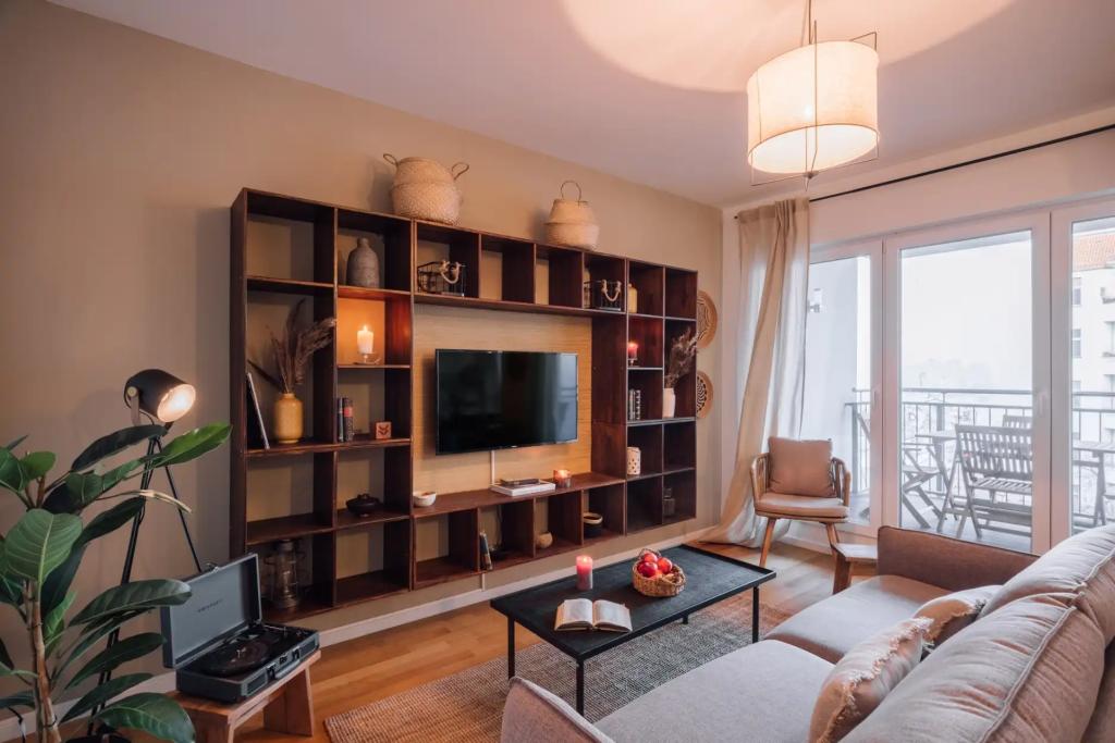 Wohnzimmer () Livingroom .1.3.