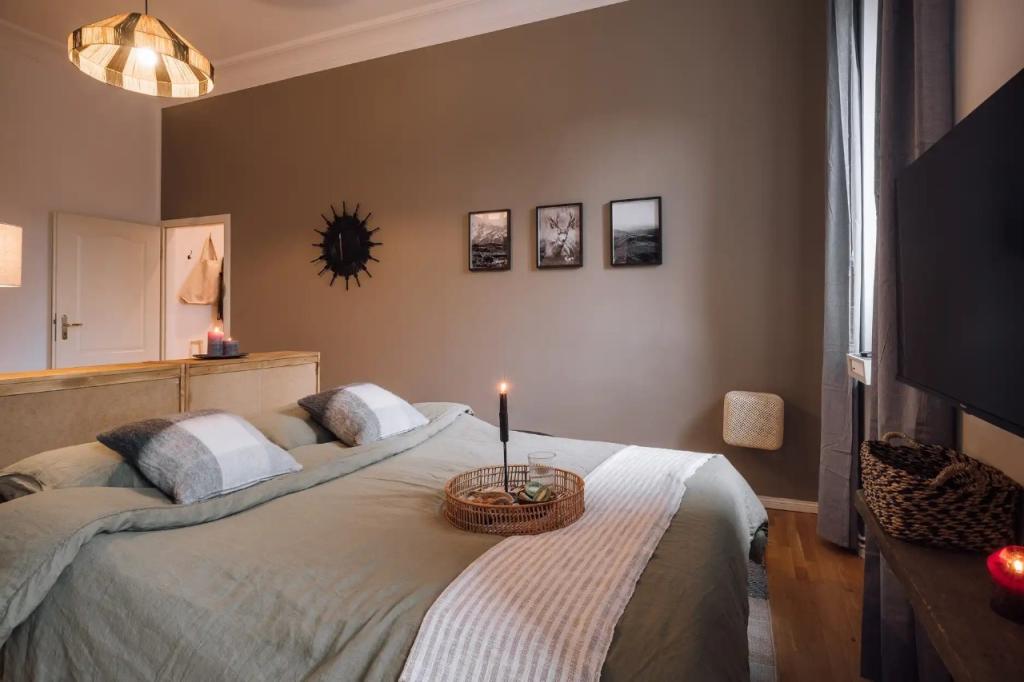 Wohnzimmer () Livingroom .1.9.