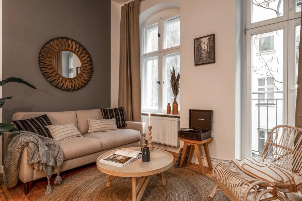 Wohnzimmer () Livingroom .1.3.
