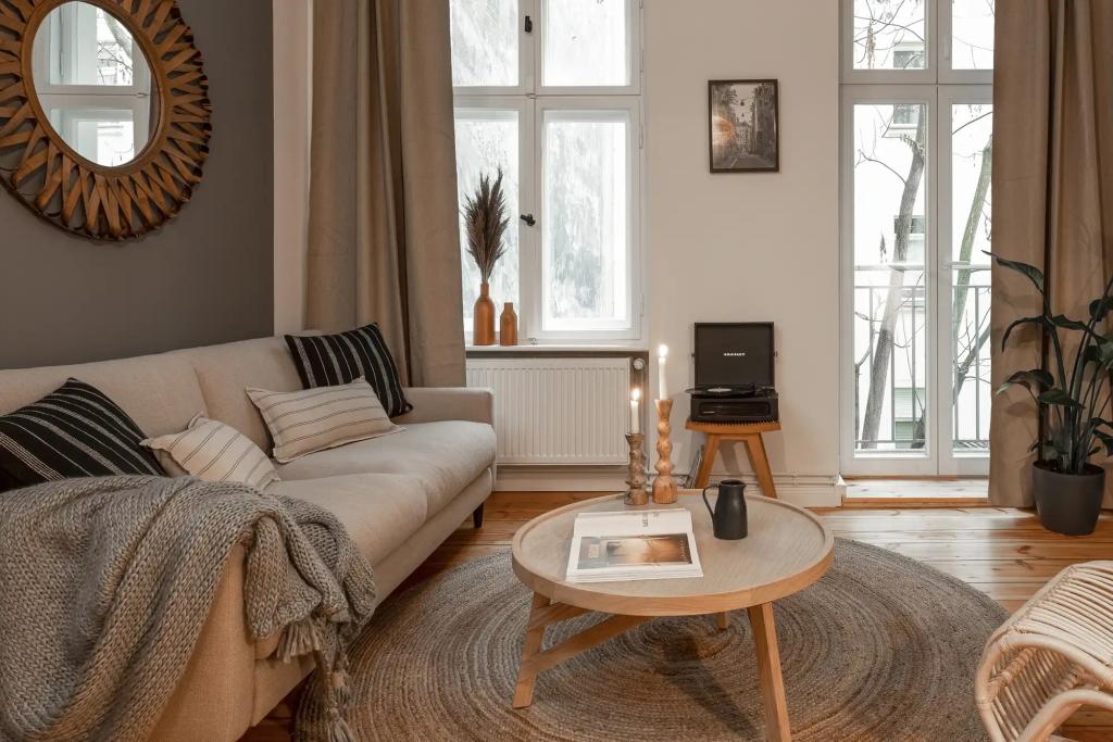 Wohnzimmer () Livingroom .1.4.