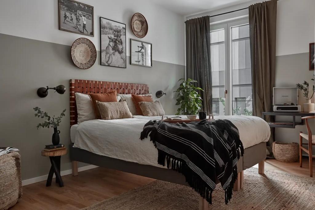 Schlafzimmer () Bedroom .1.1.