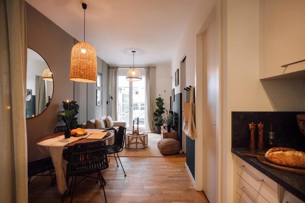 Wohnzimmer () Livingroom .1.5