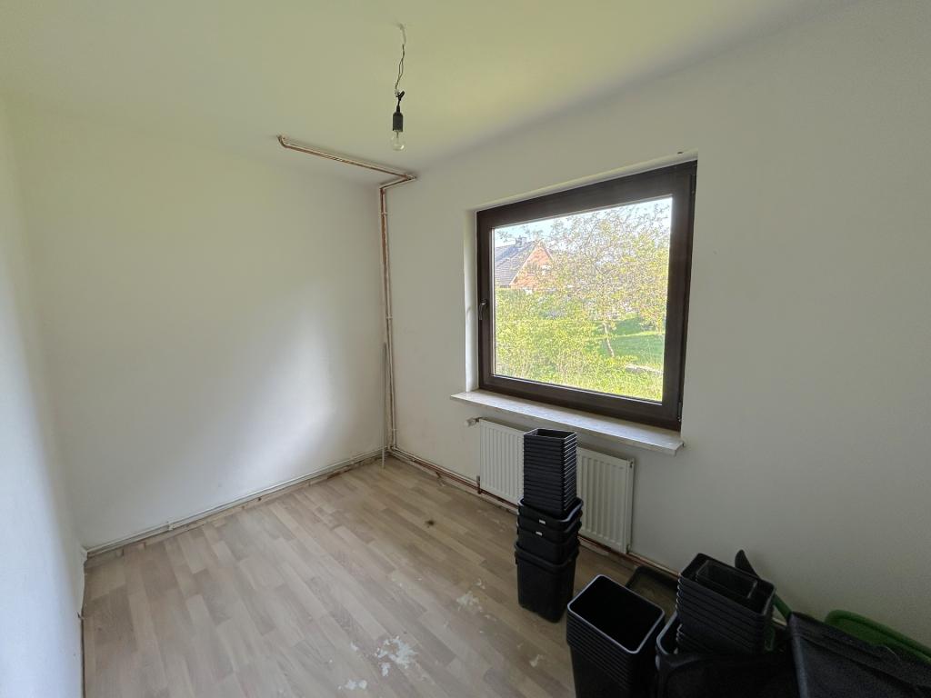 Zimmer 1, EG