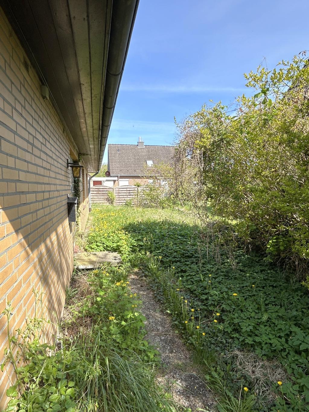 Blick Richtung Hauseingang