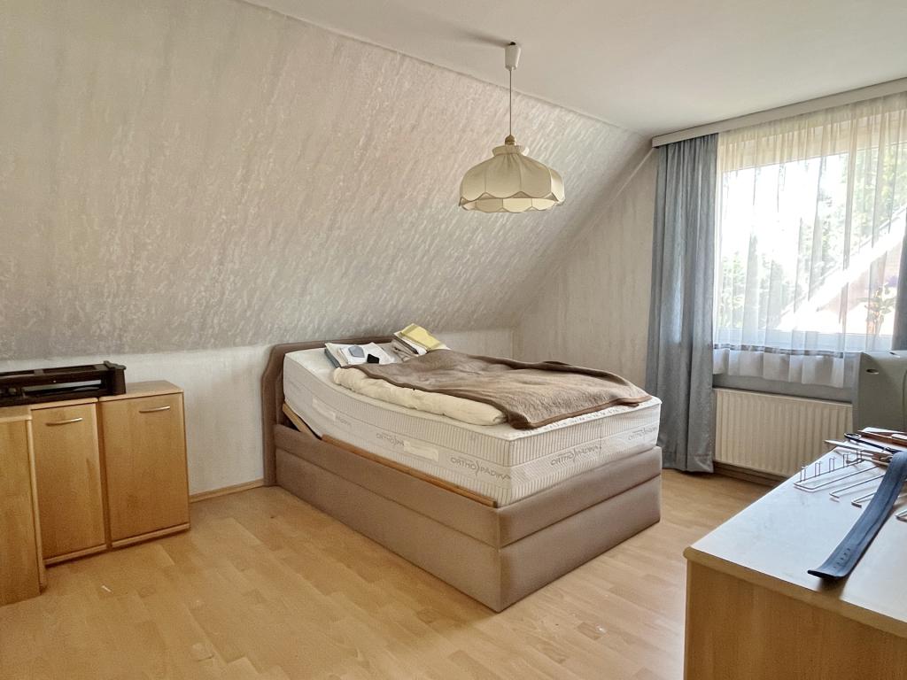 Kinder-/Gäste Arbeitszimmer II OG