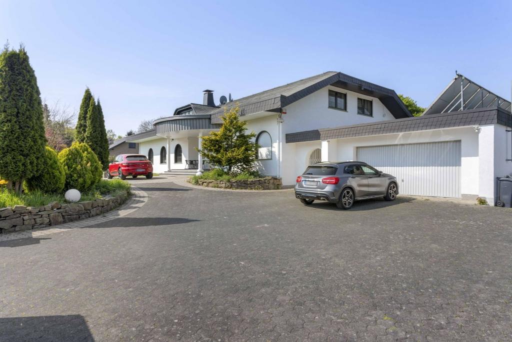 Haus mit Garage