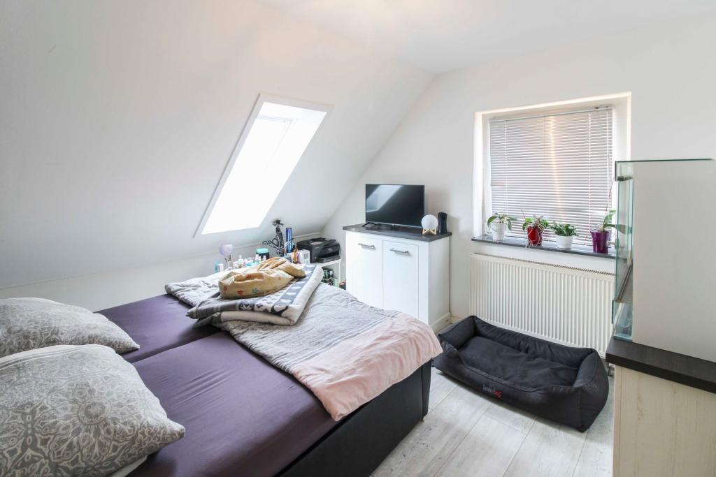 Schlafzimmer II  1. OG