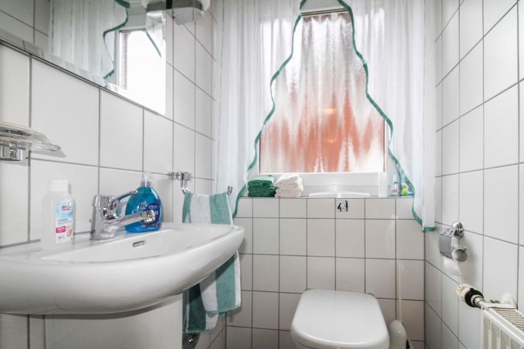 Gäste-WC EG