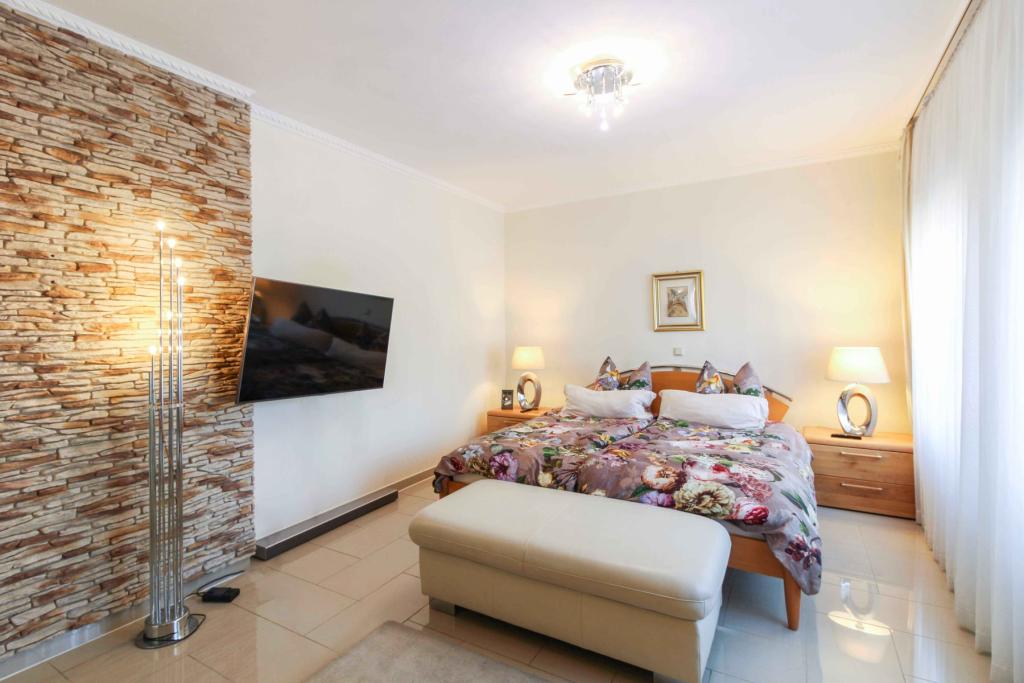 Schlafzimmer I DG