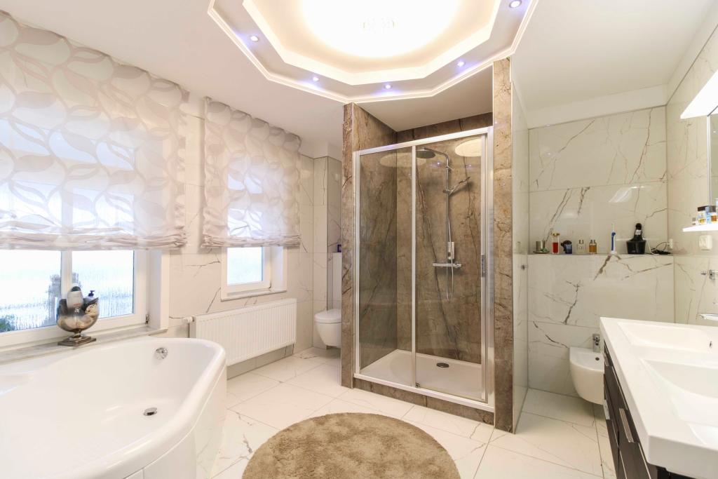 Badezimmer DG