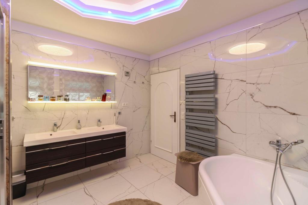 Badezimmer DG