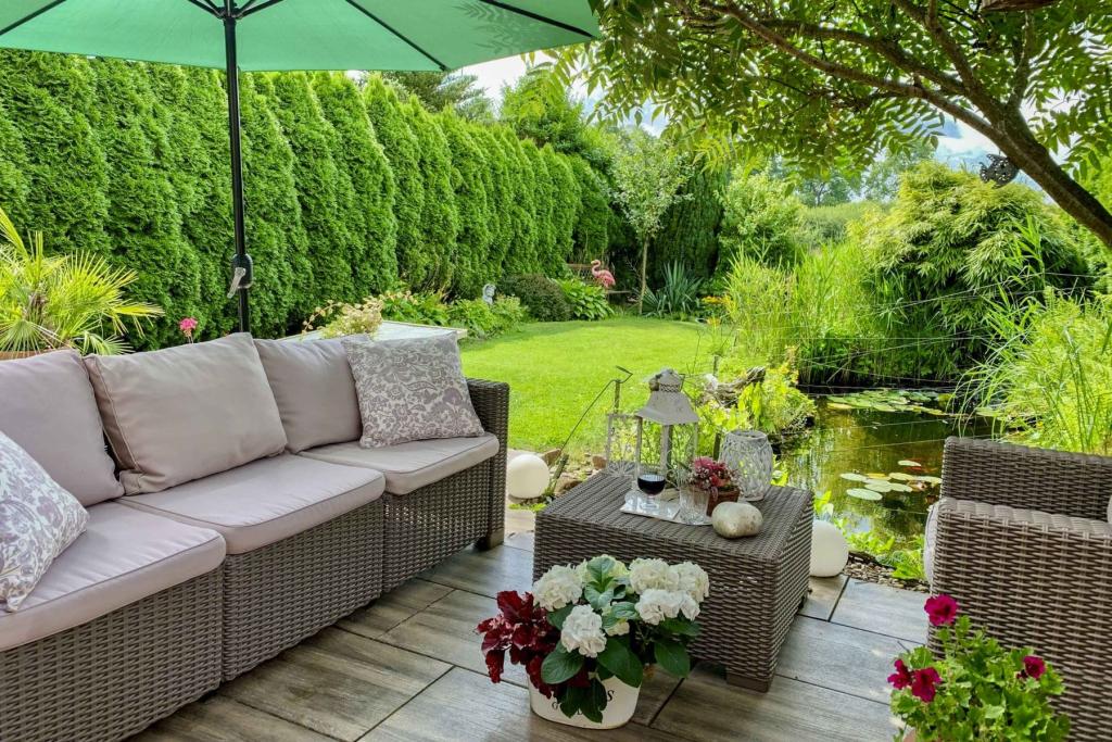 Garten im Sommer