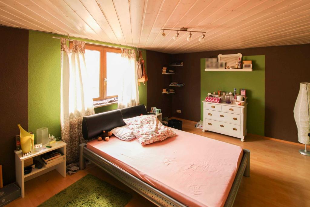 Schlafzimmer IV