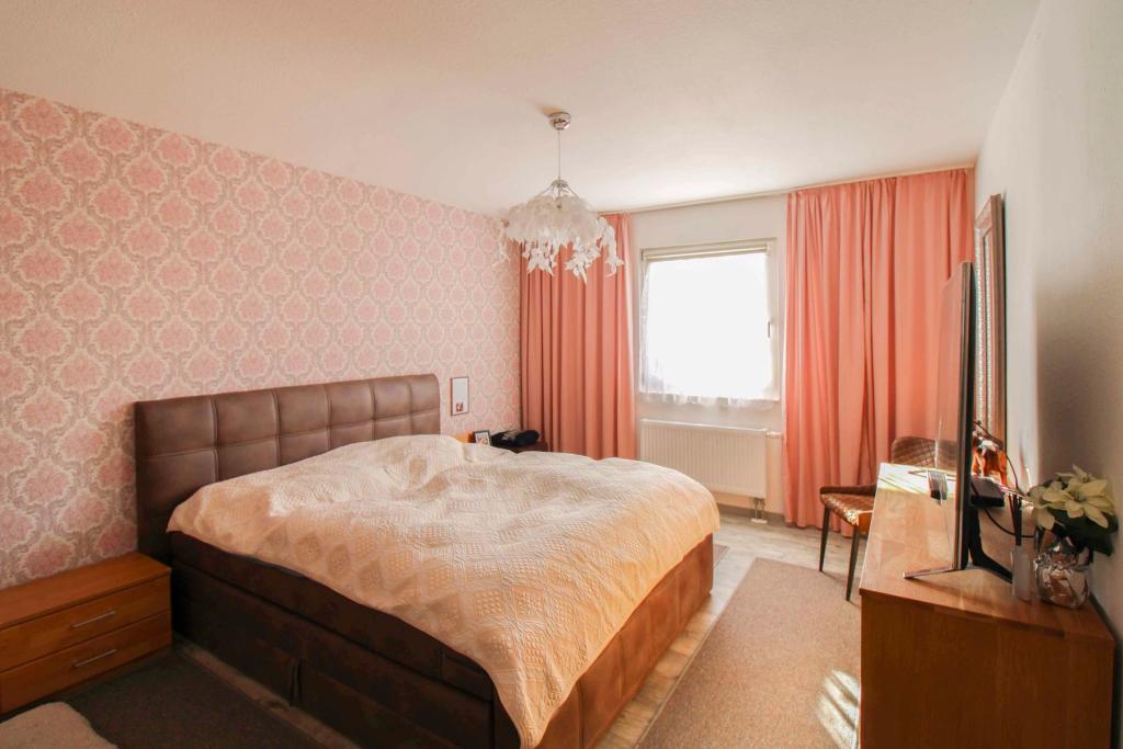 Zimmer II EG
