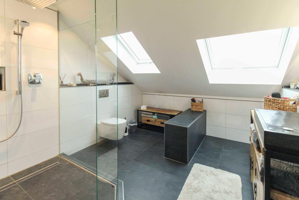 Badezimmer OG