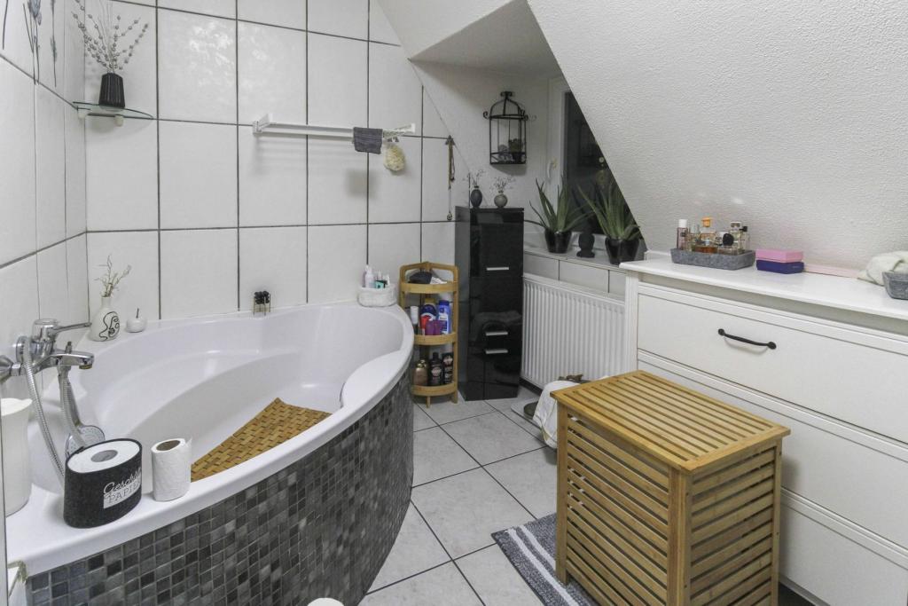 Badezimmer 1. OG