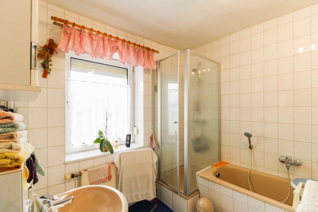 Badezimmer EG