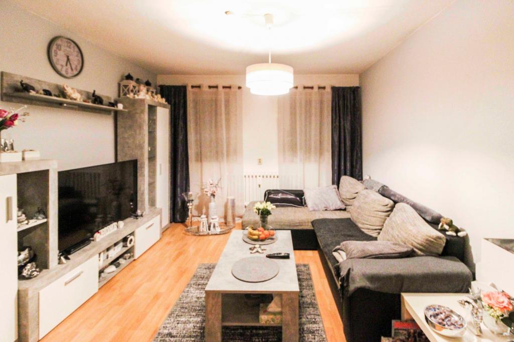 Wohnzimmer Whg. rechts