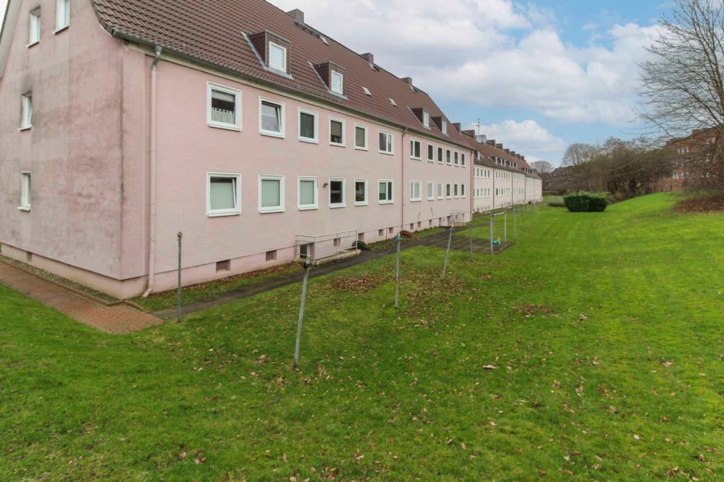 Rückansicht und Garten