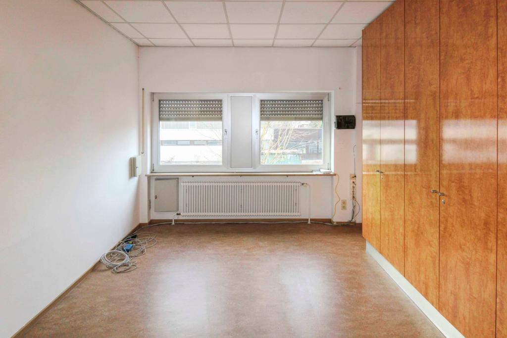 Büro I
