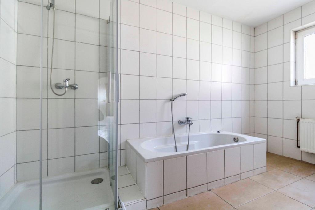 Badezimmer I